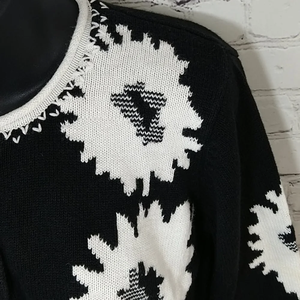 Susan Bristol Black and White Sweater Jacket